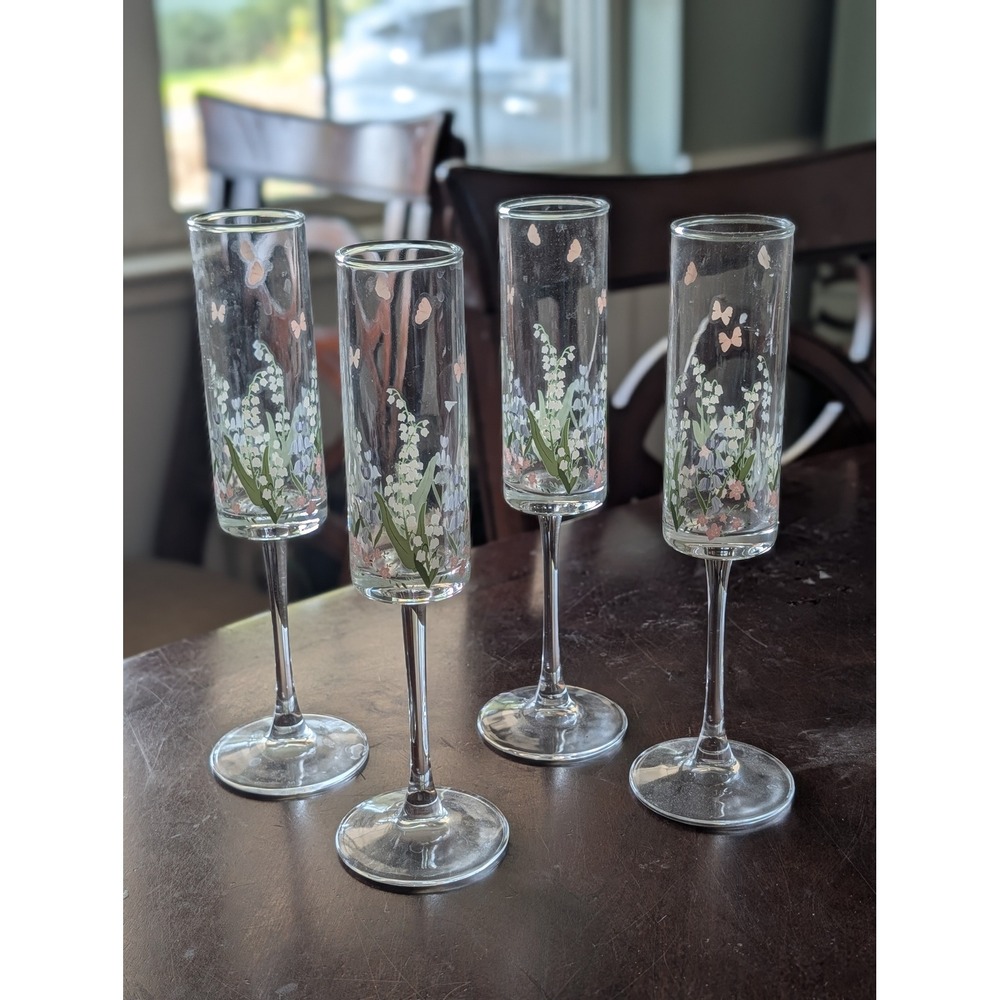 Floral Butterfly Champagne Flutes Set of 4 Vintage Pastel Wildflower Glasses